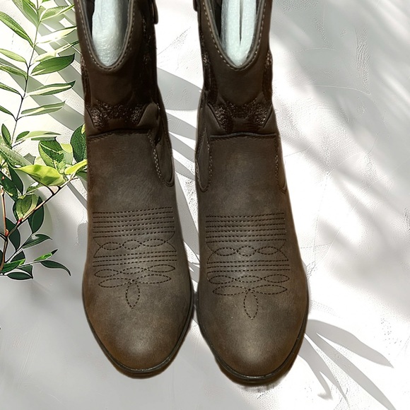 Brown Western Ankle Boots - Picture 3 of 5